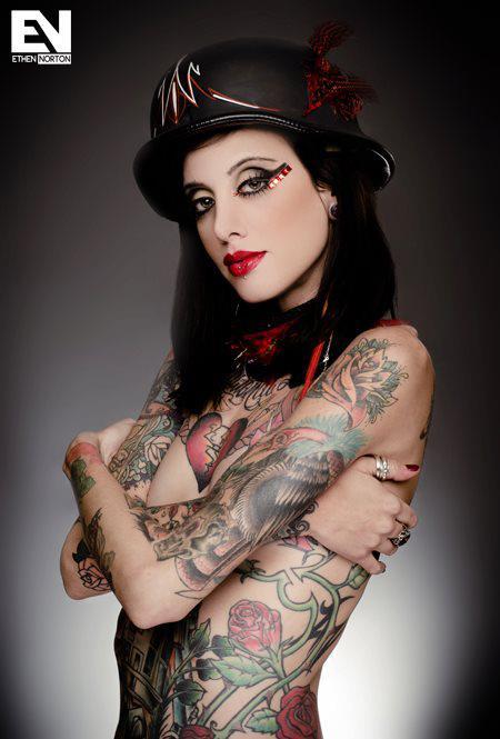 Hot Girls Inked