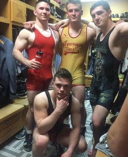 wrestlersworkin:  jockbros:Wrestler studs  Army Wrestlers!