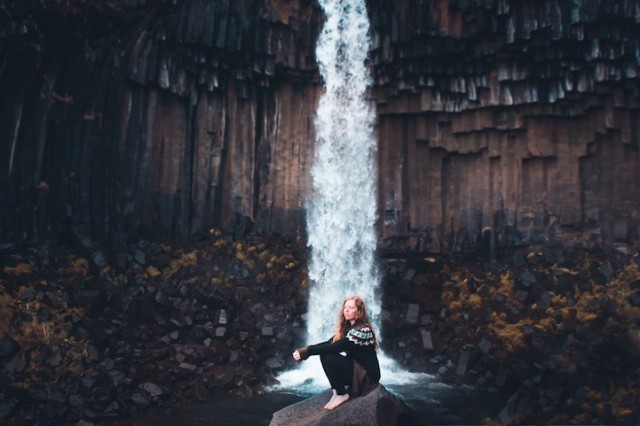 wordsnquotes:  Humanity VS. Nature in Iceland Photographers  Elizabeth Gadd,  Rob