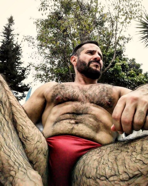 Porn Handsome, hairy, ah he makes a man dream photos