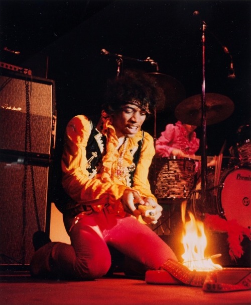 psychedelic-sixties: Jimi Hendrix Monterey Pop Festival (1967)