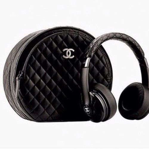 #HauteAccessories The Monster Headphones x @chanelofficial