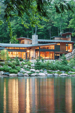 bigtoysera:  Muskoka Cottage | Source