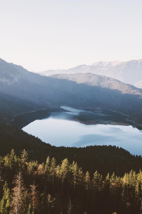 bvddhist: woodfawn: alecsgrg: Overlooking lake Eibsee | ( by Jannik Obenhoff )  x