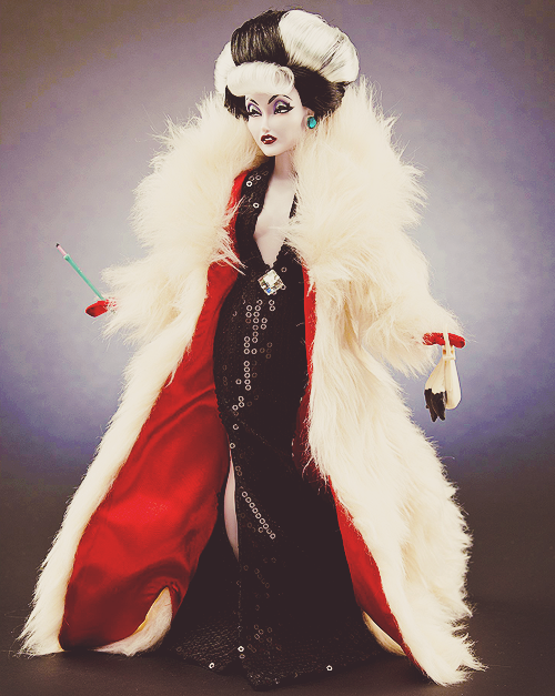 how-to-be-beautifull:  Cruella de Vil doll ©   