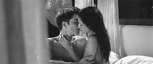 fr3nch-kisses:  sexual romance blog x 