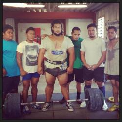 keahimakua:  Samoan + powerlifter = like