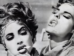 Shialablunt:  Christy Turlington &Amp;Amp; Linda Evangelista By Ellen Von Unwerth