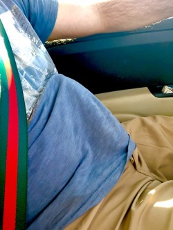 texasgiantandbulge:  Why does rush hour traffic turn me on? Maybe it’s all the start/stop start stop st-no wait STOP! Did you see that guy in the fiat? Must have been my eyes playing tricks. ;-)