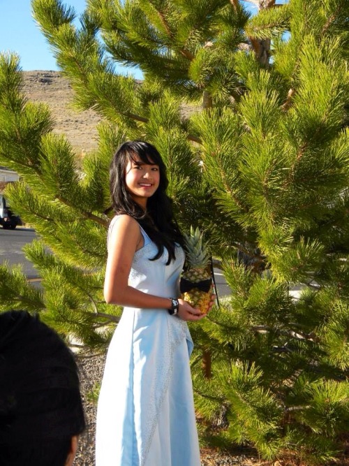 a-sweet-cereal-killer:hardknockstrokes:The guys hooked me up with a good looking pineapple for prom.