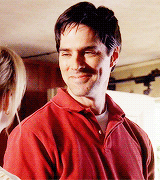 itsagentjareau-deactivated20140:  hotch smiling →  requested by anonymous. 