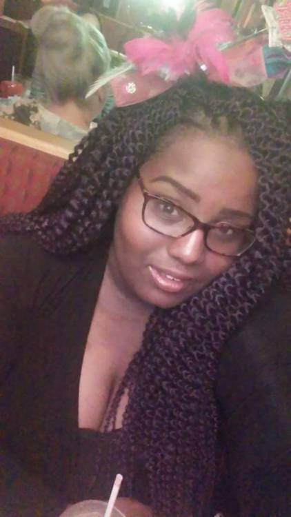 queen-adriel:  The best thing i ever did was fall in love with myself #blackout 