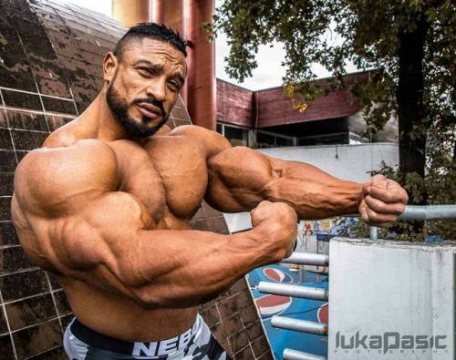 Porn photo Roelly Winklaar 