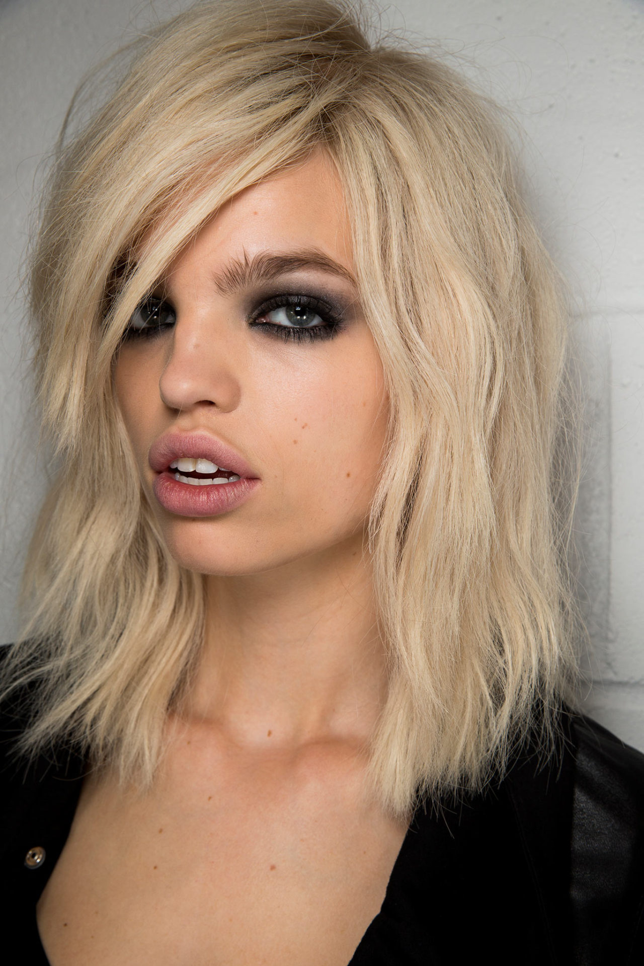 runwayandbeauty:  Daphne Groeneveld - Beauty at Tom Ford Spring 2015, LFW. 