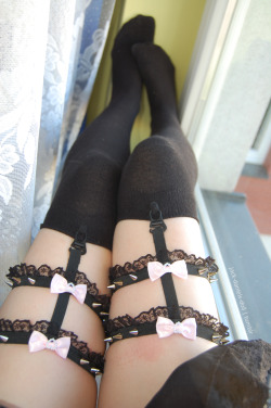 jackdanielsdoll:  I’ve received my garters