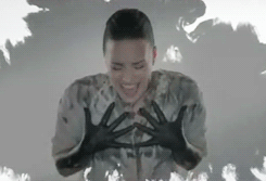 doubllerainbow:  Demi Lovato - Heart Attack 
