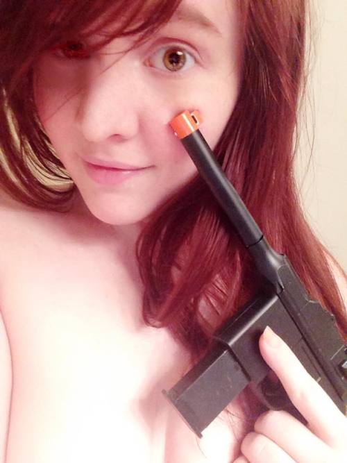 Porn photo nsfwfoxyden:  Thanks for the pistol to complete