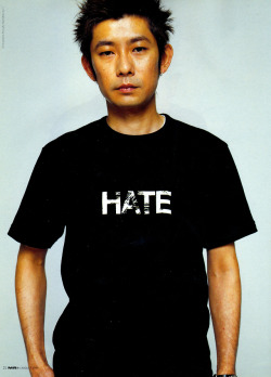 archivings:  Masatoshi Nagase photographed by Keisuke Naito for MR High Fashion Magazine August 1999, reversible T-shirt by Undercover