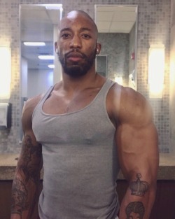 sexblack123:  baddfitness:    Yummy 