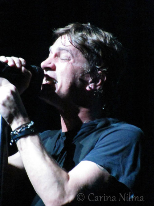 trvllngjwllr:  Rob Thomas of Matchbox Twenty @ Gibson Amphitheatre, Universal City Los Angeles ~ 17 
