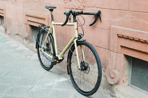 larsvogel:  einzigartig:Patria Fahrräder randonneur Columbus Tubi (Columbus Tubing) zona Pinion Driv