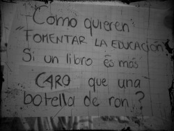 una-vida-de-recuerdos:  midrogaeslacomida:  ¿cómo ?…  OH WEON MI POST *——* ha vuelto a mi :3 