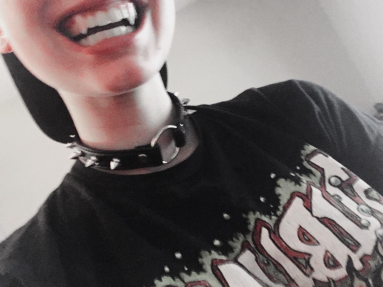 prettyboycomet:  Uhhhh I’m super cute 🖤🦇