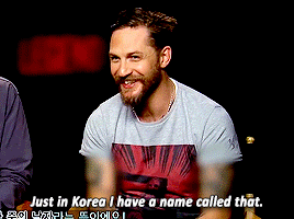 shes-a-voodoo-child:charlidos:kinghardy:“Manly man! That’s mine.” (x) What a frightful interview. An
