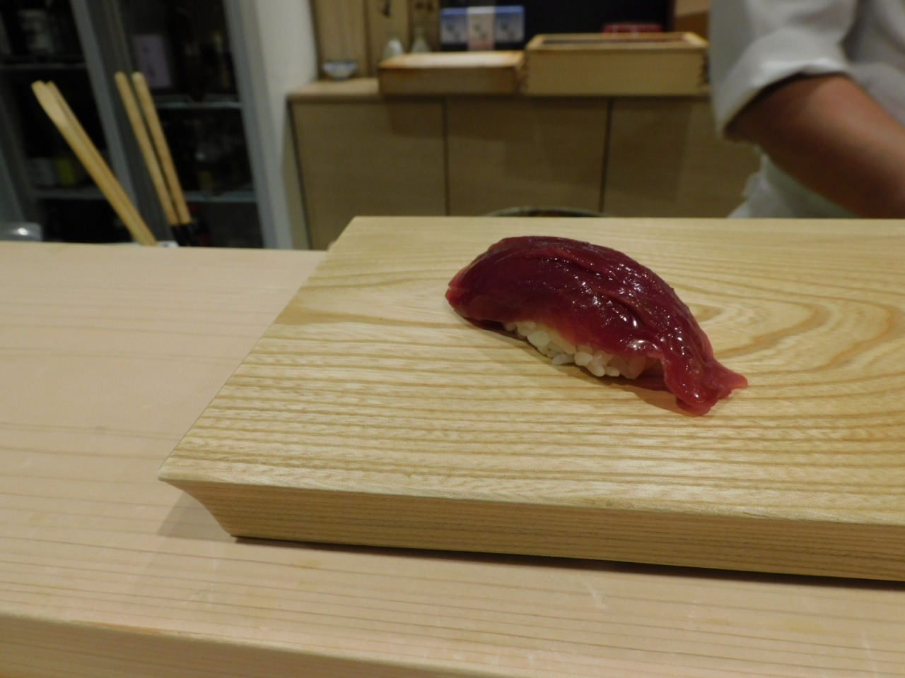 rodolfo9999:Nigiri at the sushibar Sushidokoro Suzume, located at the chitose city.