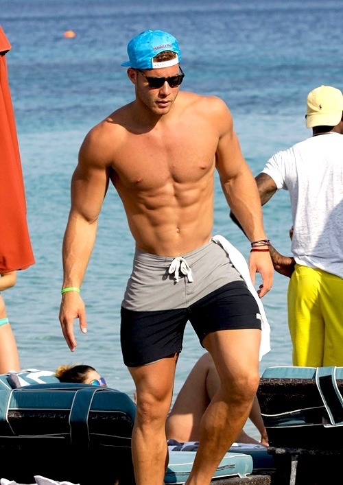 melaninmuscle:  BLAKE GRIFFIN