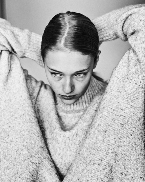 adriannina:Ella Rattigan photographed by Adrian Nina