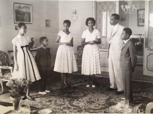 forafricans:  A portrait of an Ethiopian family. 1957. ©Mekdela Maskal