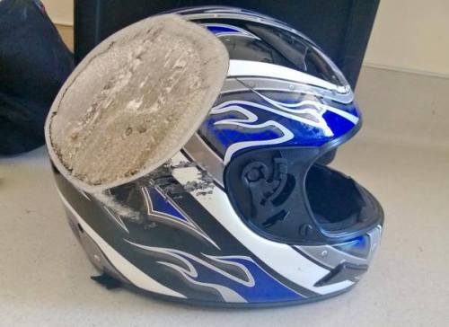 ayalynn:livinglifetwowheeler:And that boys and girls is why you are supposed to wear a helmet. 