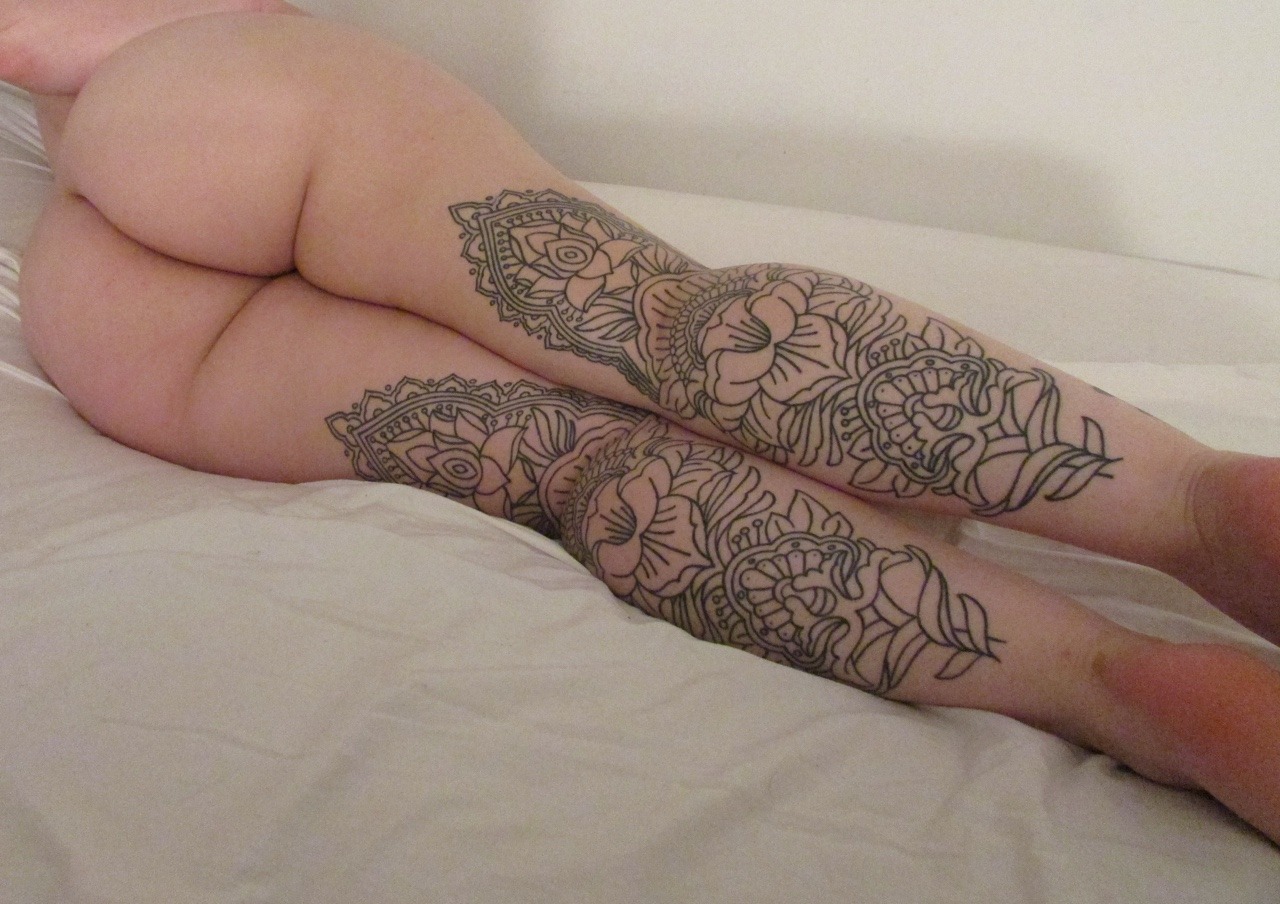 urgent-star:  I finally got some decent pictures of my leg tattoos.  Bonus rest of