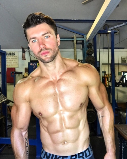 alejudas:Kamil Nicalek by Photographer Jon Malinowski