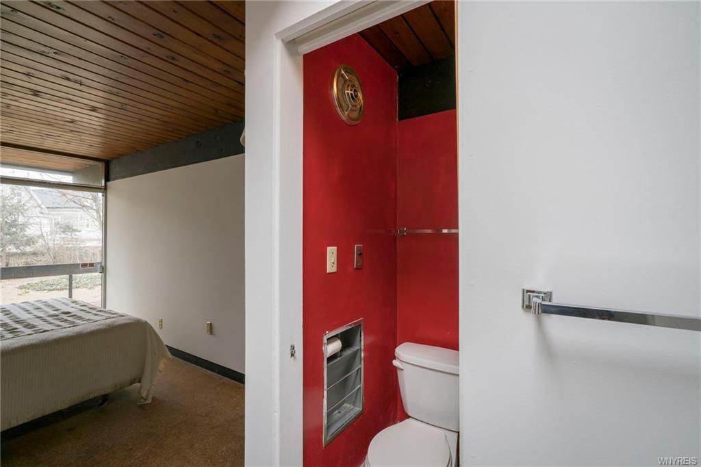 househunting:   $165,000/4 br/2000 sq ft Buffalo, NY   