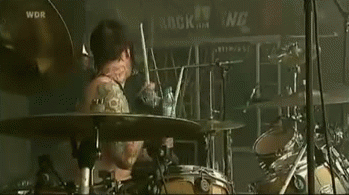mshadowss:Avenged Sevenfold - Eternal Rest Live (Rock Am Ring 2006)The Rev (Part 2)