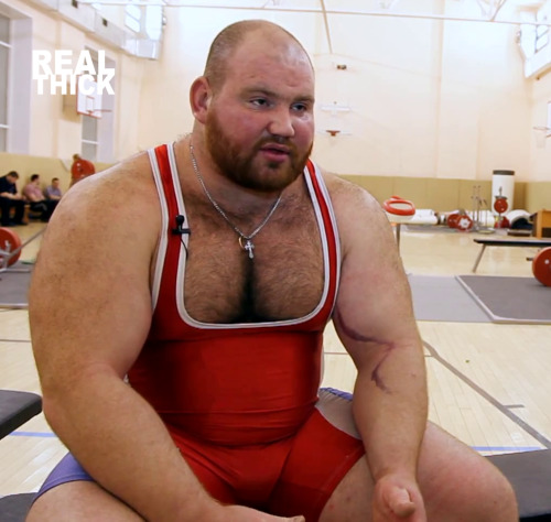 superbears:  CUTE BURLY YOUNG   2013  He’s kind of perfection in my book… so beefy.