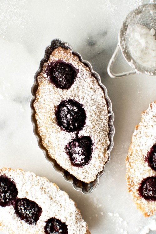 fullcravings:  Blackberry and Lime Financiers