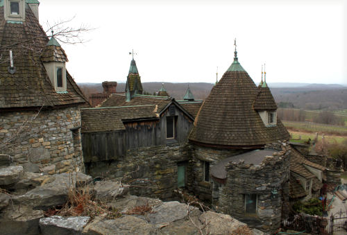 voiceofnature:  Behold the amazing whimsical Wing’s Castle! Wing began constructing his castle more than 45 years ago, and is still working on it. He never received any kind of architectural schooling. The castle’s interior is 3400 square feet, and