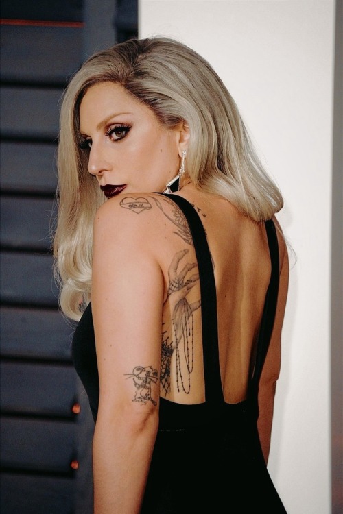  [PHOTO]— Lady Gaga arrived at the Vanity Fair Oscar Afterparty in Los Angeles, California | Februar
