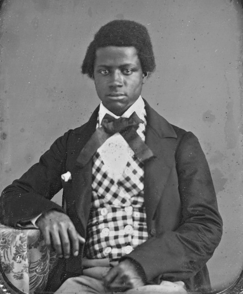 chubachus: Daguerreotype portrait of an unidentified African American man, c. 1850′s. Source: 
