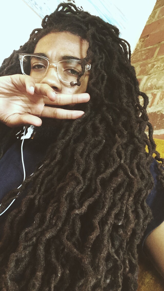 msnubuddhist:  le-umas:  the glasses are prescription  this makes me wanna lock again