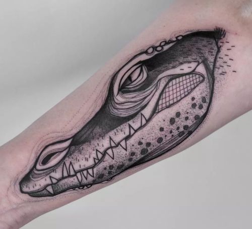 ● Crocodile made in Dresden by @tiefschwarz.company ● Thanks Ev!. . . #txttoo #tattoo #crocodile #