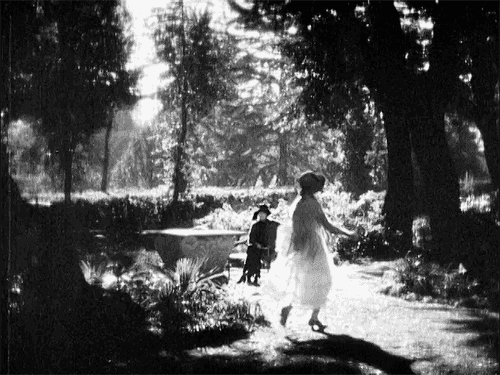 matineemoustache:  Lillian Gish in The White Sister (1923) 