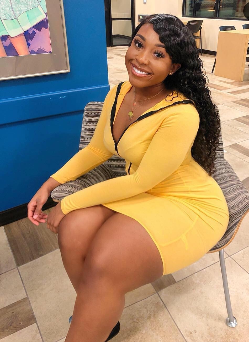 kingjazziedad:  DeliciouslySexy. Gorgy. Curvy. BootiDelicious… Ms AiyoMichelle