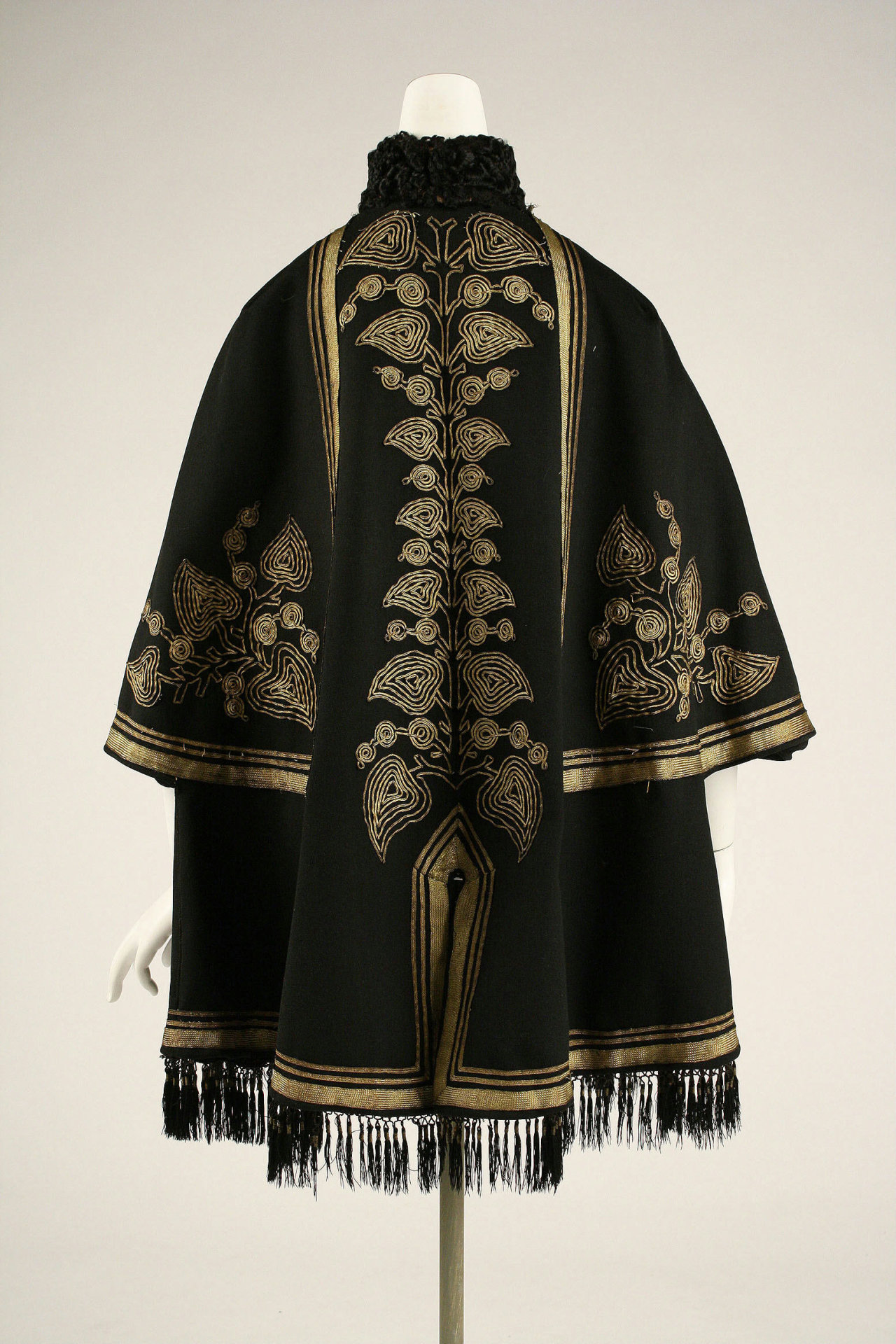 Madame de Pompadour (Woman’s cape, date 1863-67; Eastern Europe)