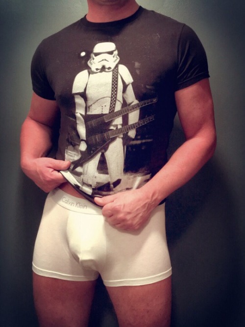 belvnnythng:Pic #26 Yes that’s me @belvnnythng. On your knees Rebel Scum!!! Happy Friday :)