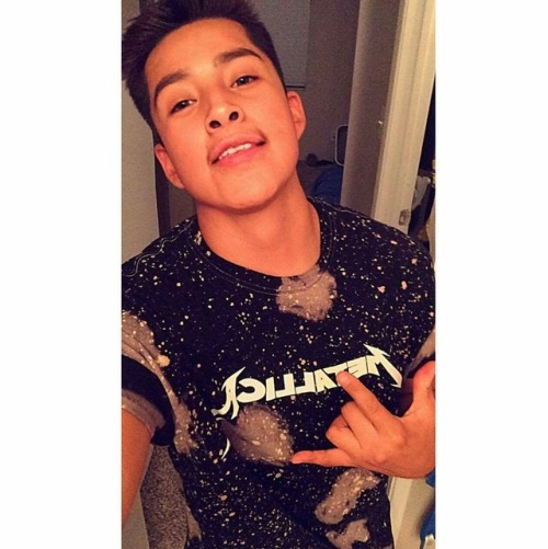 nativets2020nm: juicedupjay15: vigiljr: Wanna text 505-686-9082 Oh yeah Yum Isn’t he a trans? 