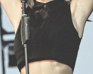 marinanal:  sometimes marinas boobs are like  and then sometimes they’re like 